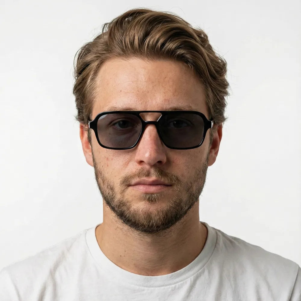 Square aviator sunglasses by the sea — HARO Saint-Tropez Pampelonne